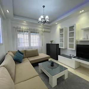 https://tirana-new-bazaar-apartment-no2.hotels-in-tirana.com